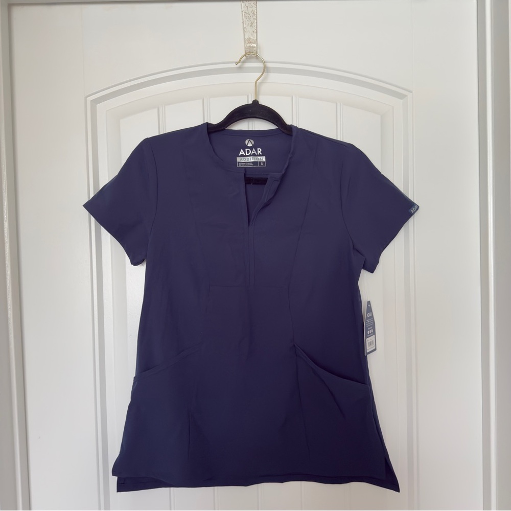 Adar NWT Navy Small‎ Scrub Top Uniform Medical